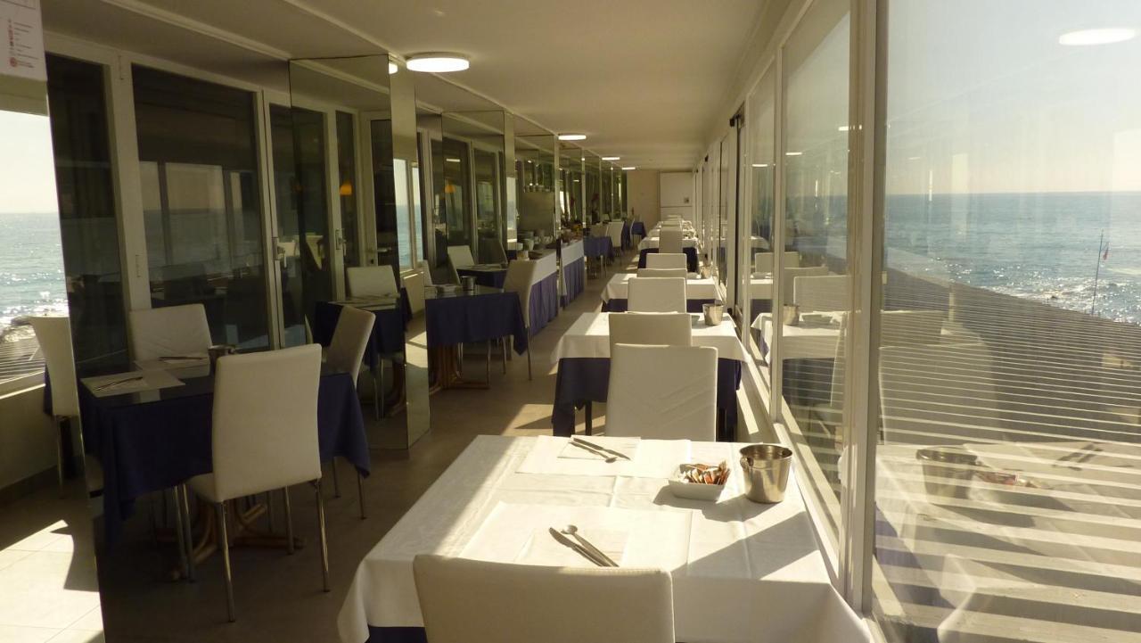 Hotel La Perla Del Capo Ospedaletti Bagian luar foto
