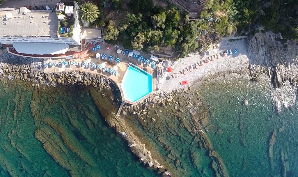 Hotel La Perla Del Capo Ospedaletti Bagian luar foto
