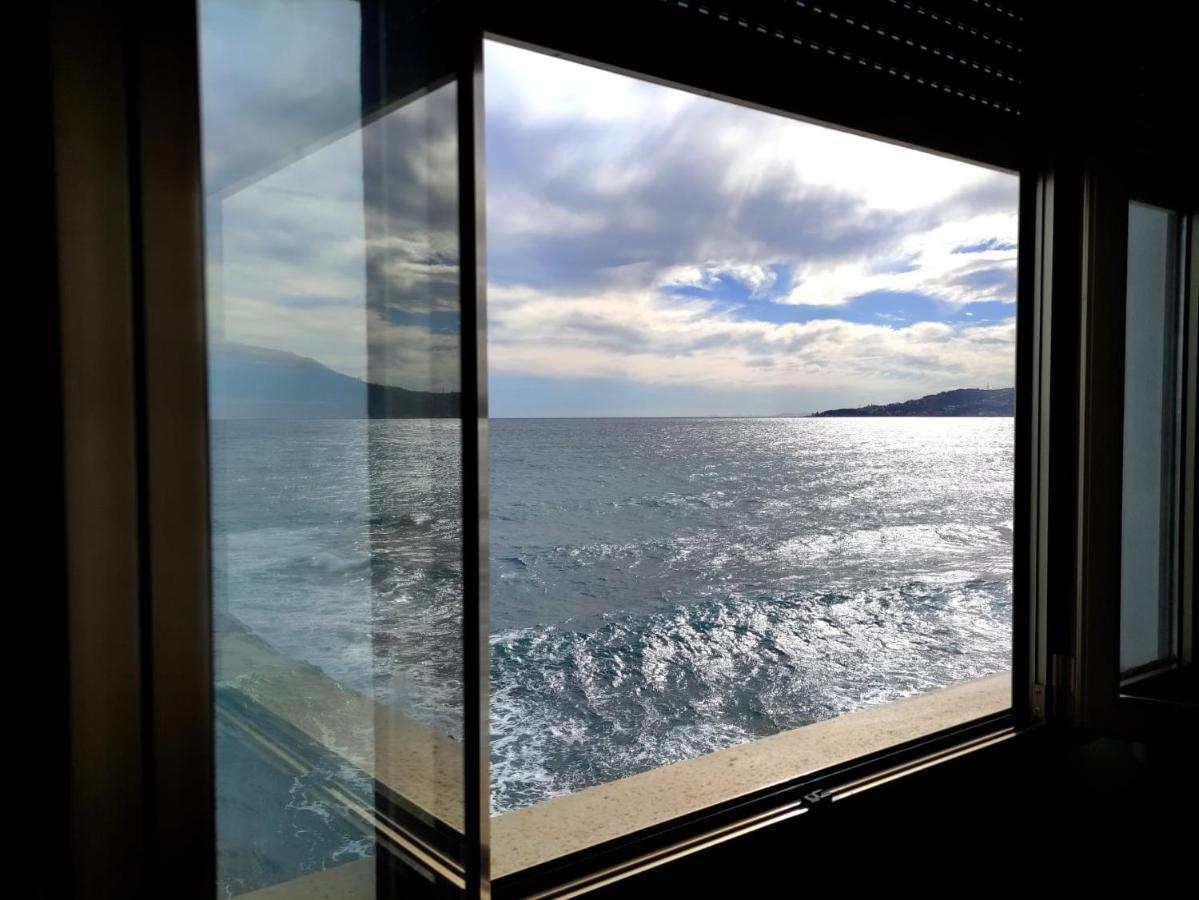 Hotel La Perla Del Capo Ospedaletti Bagian luar foto
