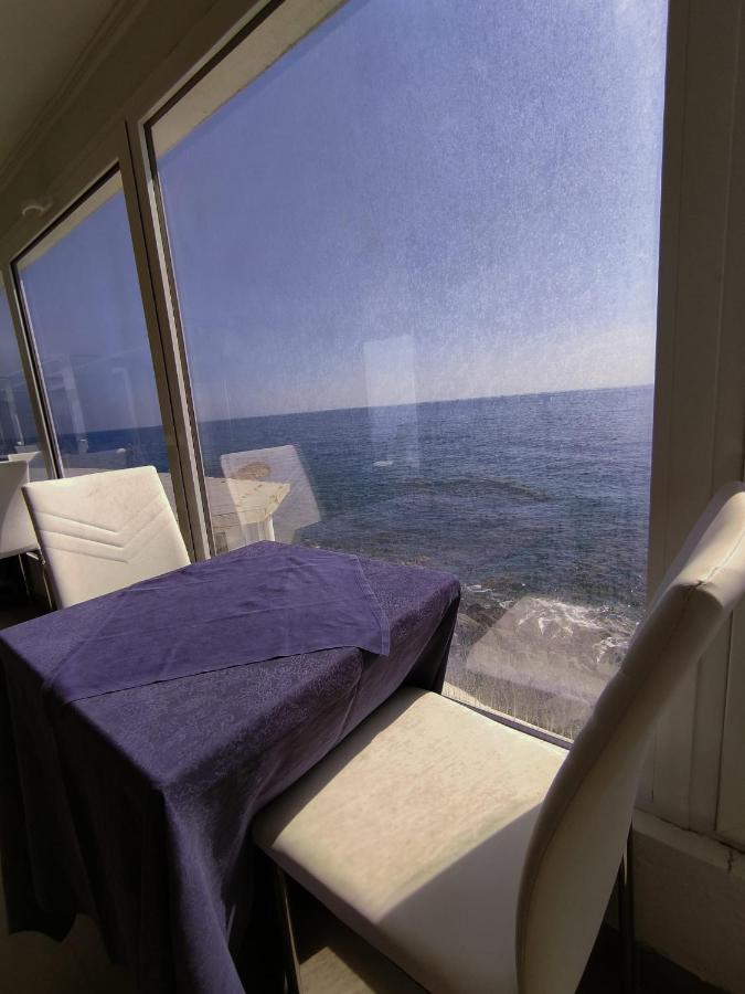 Hotel La Perla Del Capo Ospedaletti Bagian luar foto