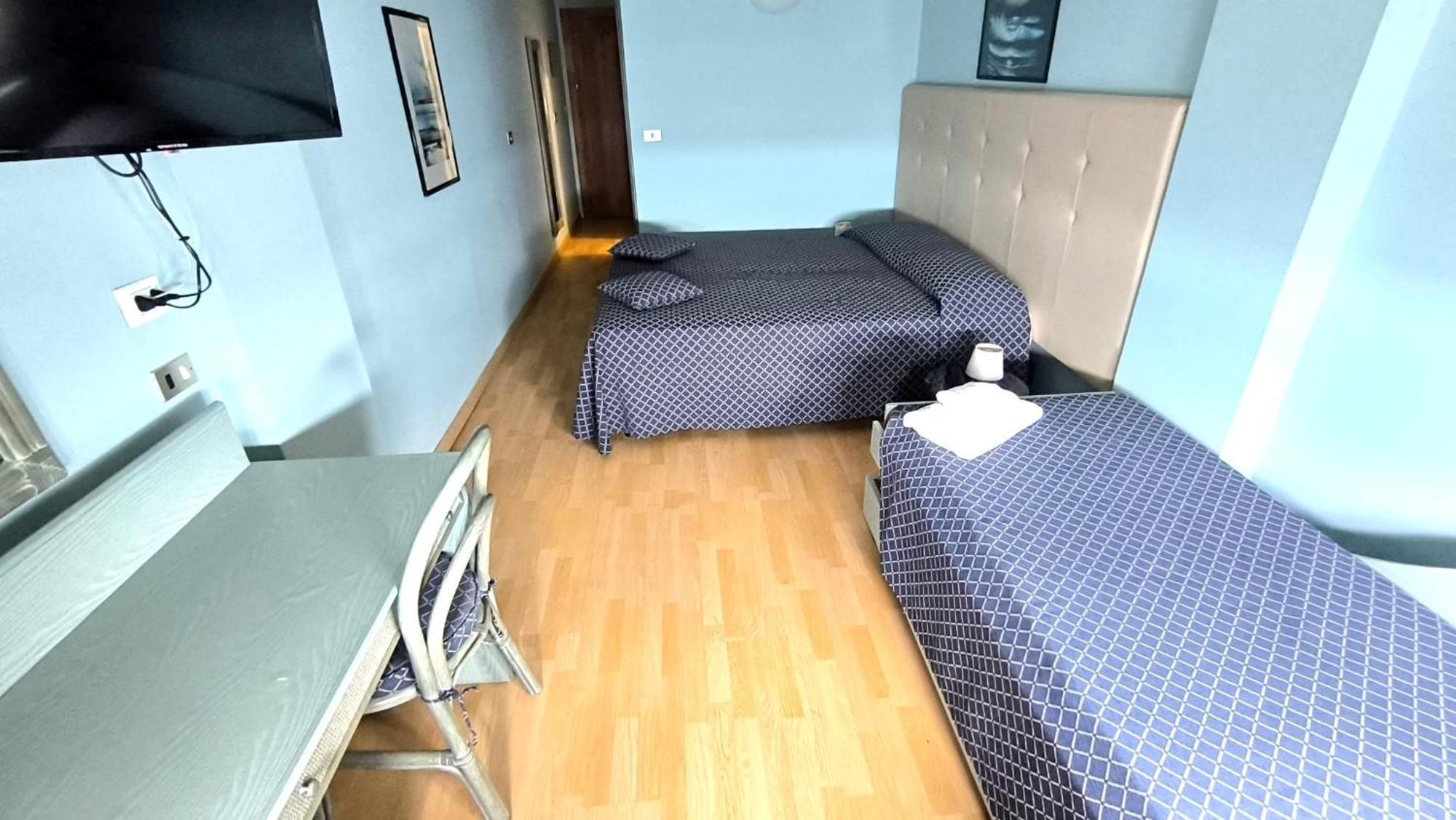 Hotel La Perla Del Capo Ospedaletti Bagian luar foto